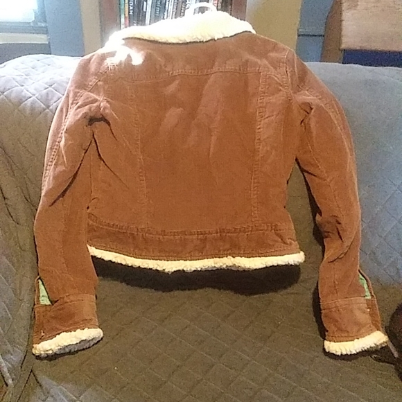 Coat size M, brown and cream - Picture 2 of 3